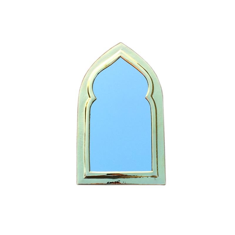 Specchio marocchino in ottone martellato a mano.